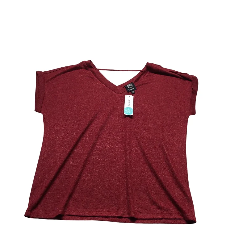 Top Short Sleeve Basic By Bobeau In Red, Size: M