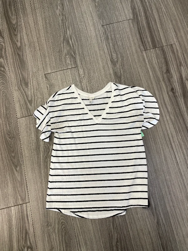 Top Short Sleeve By A New Day In Striped Pattern, Size: S