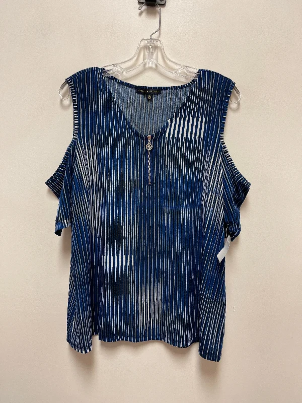 Top Short Sleeve By Adrienne Vittadini In Blue, Size: Xl