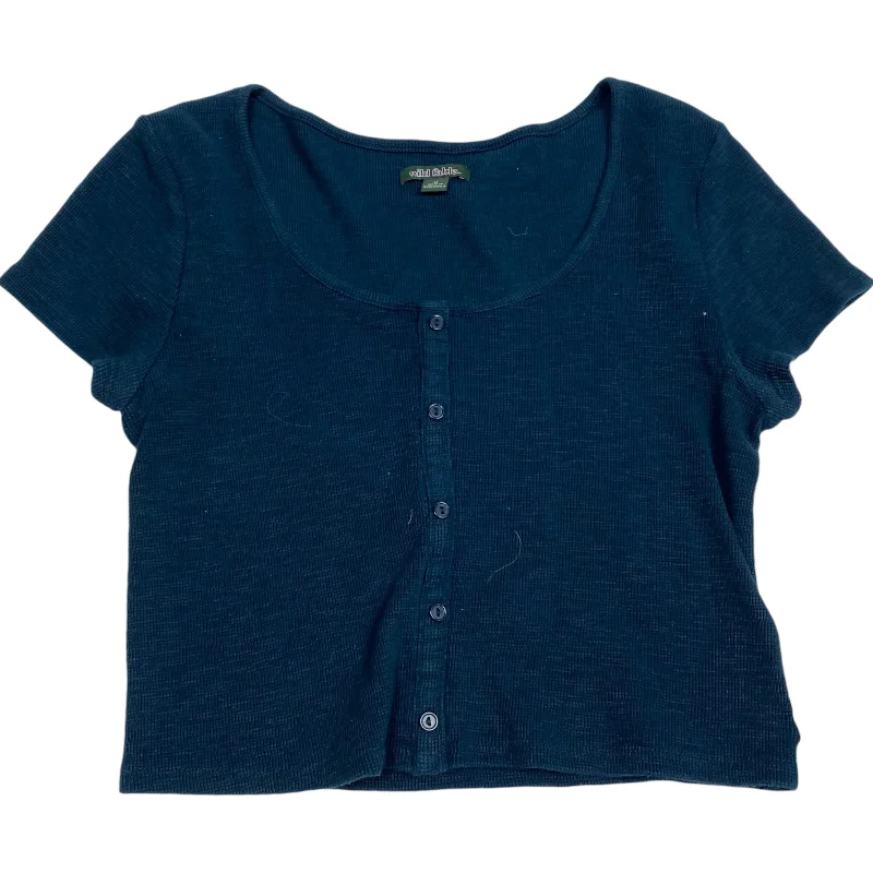 Top Short Sleeve By Wild Fable In Green, Size: M